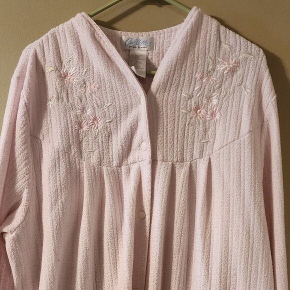 Collette Bath Robe - Picture 4 of 6